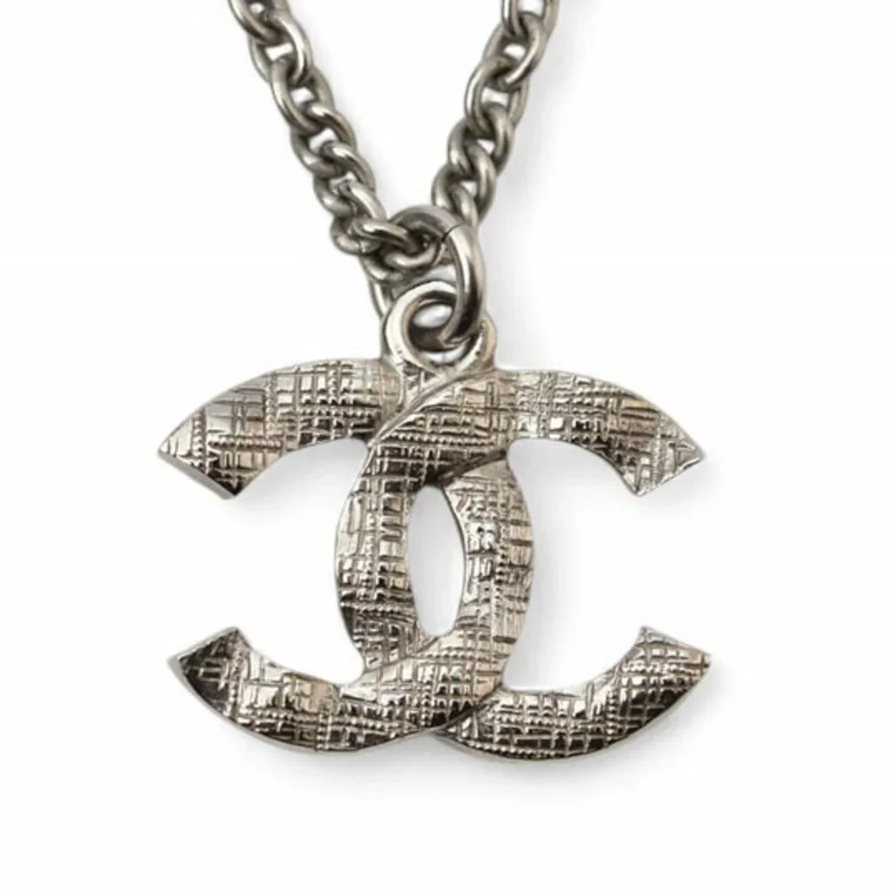 CHANEL silver pearl